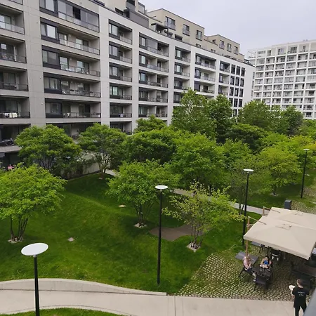 Cozy Urban - Balcony With Garden View Apartment *