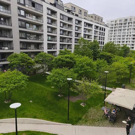Apartment Cozy Urban - Balcony With Garden View