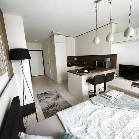 Cozy Urban - Balcony With Garden View Pressburg