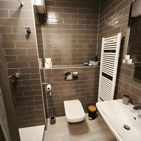 Apartment Cozy Urban - Balcony With Garden View *