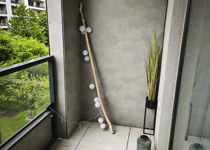 Cozy Urban - Balcony With Garden View