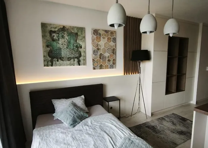 Cozy Urban - Balcony With Garden View Apartmán