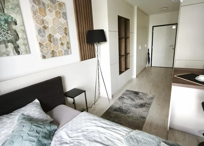 Cozy Urban - Balcony With Garden View *