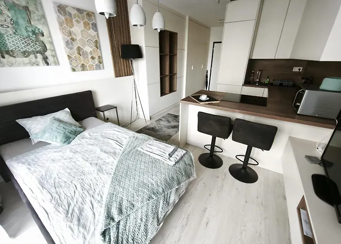 Cozy Urban - Balcony With Garden View Appartement *