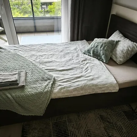 Cozy Urban - Balcony With Garden View Apartament Bratysława